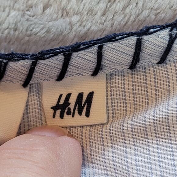 L.O.G.G. Label Of Graded Goods H&M Embroidered Cotton Blouse Women's Size 12 - Picture 9 of 11